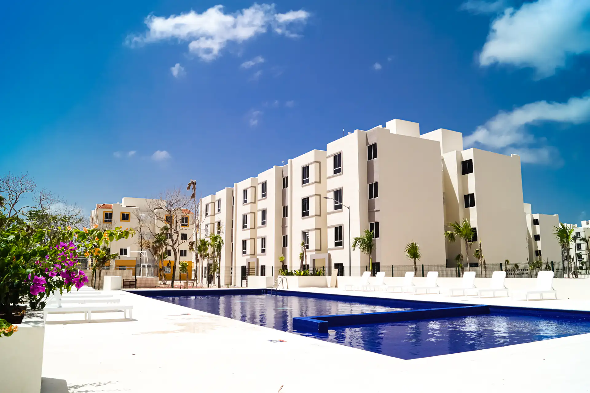 Vista exterior de residencias en Aldea Tulum